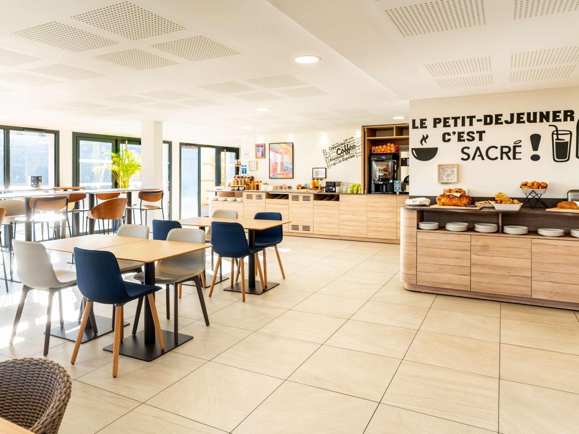 Отель Ibis Styles Cabries Aix-En-Provence Tgv Экстерьер фото